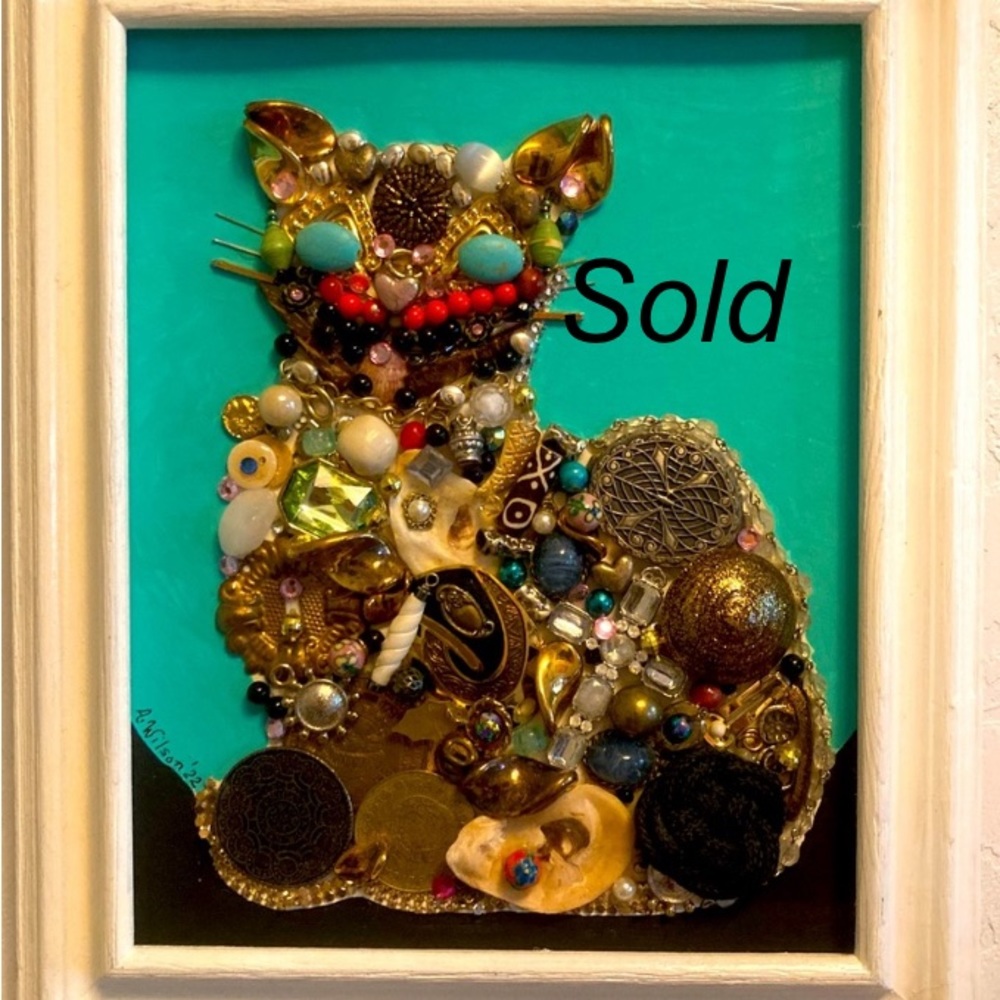 Jewelry Cat